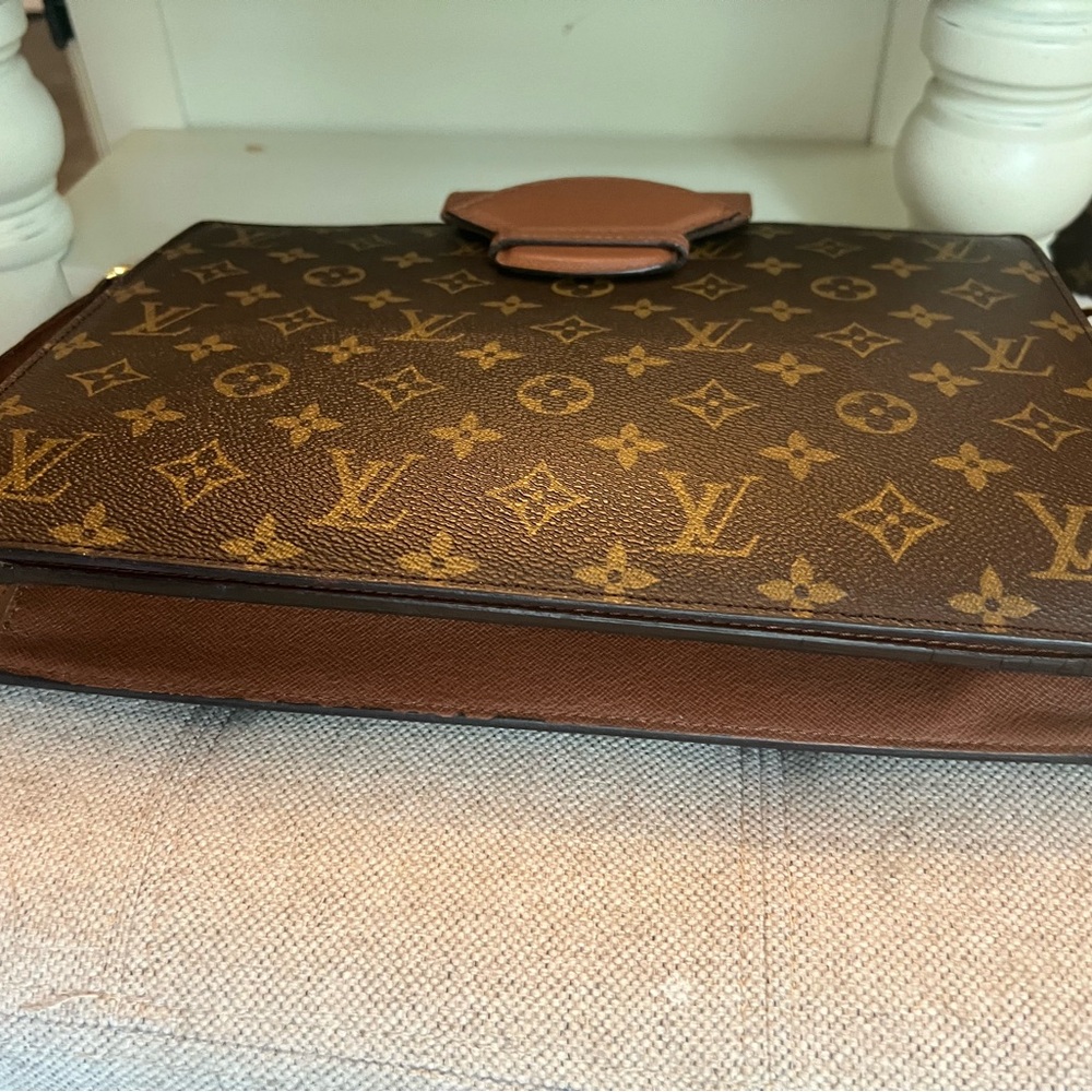 Louis Vuitton Courcelles Monogram Canvas shoulder bag - Picture 3 of 16
